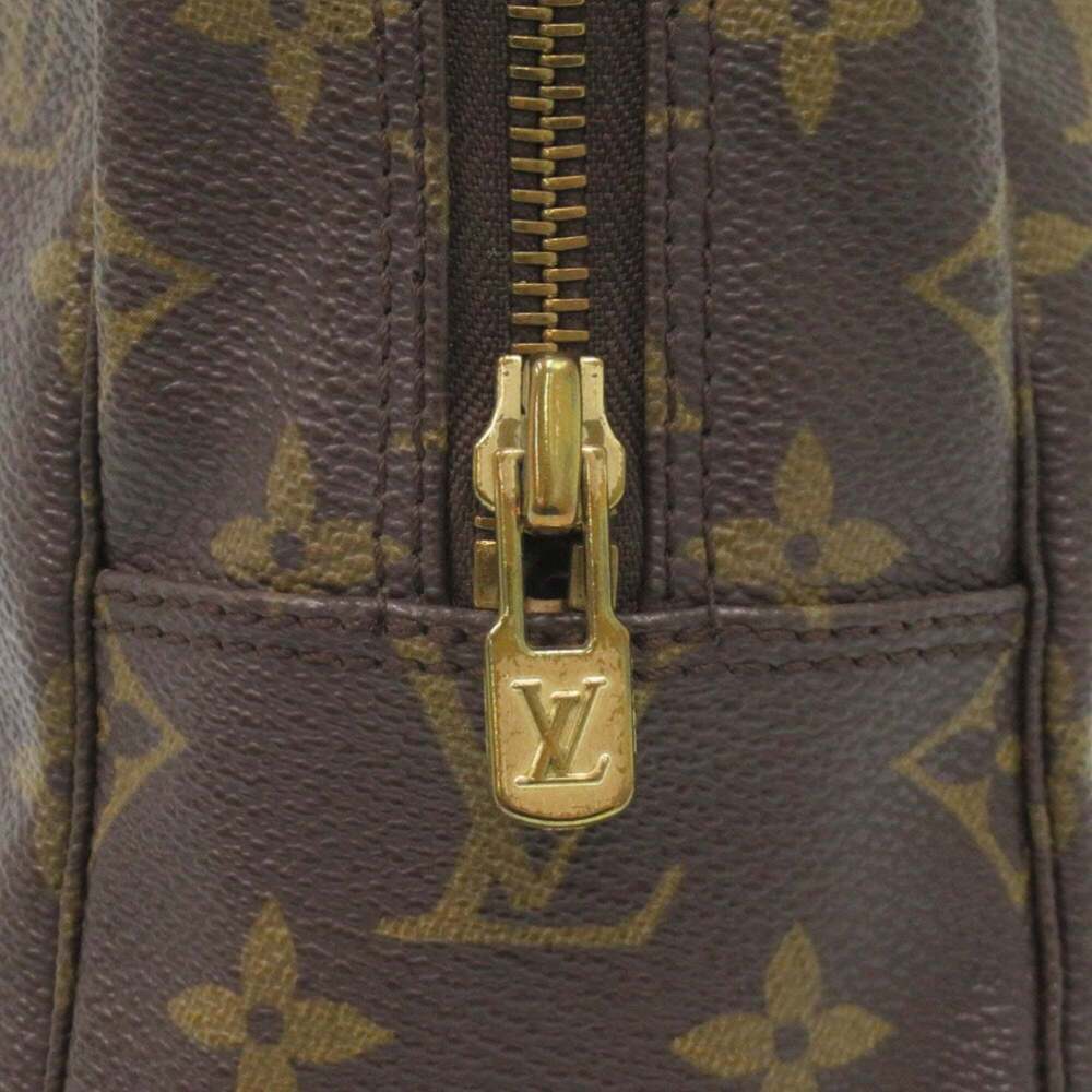 LOUIS VUITTON Brown Monogram Pouch - Picture 7 of 9